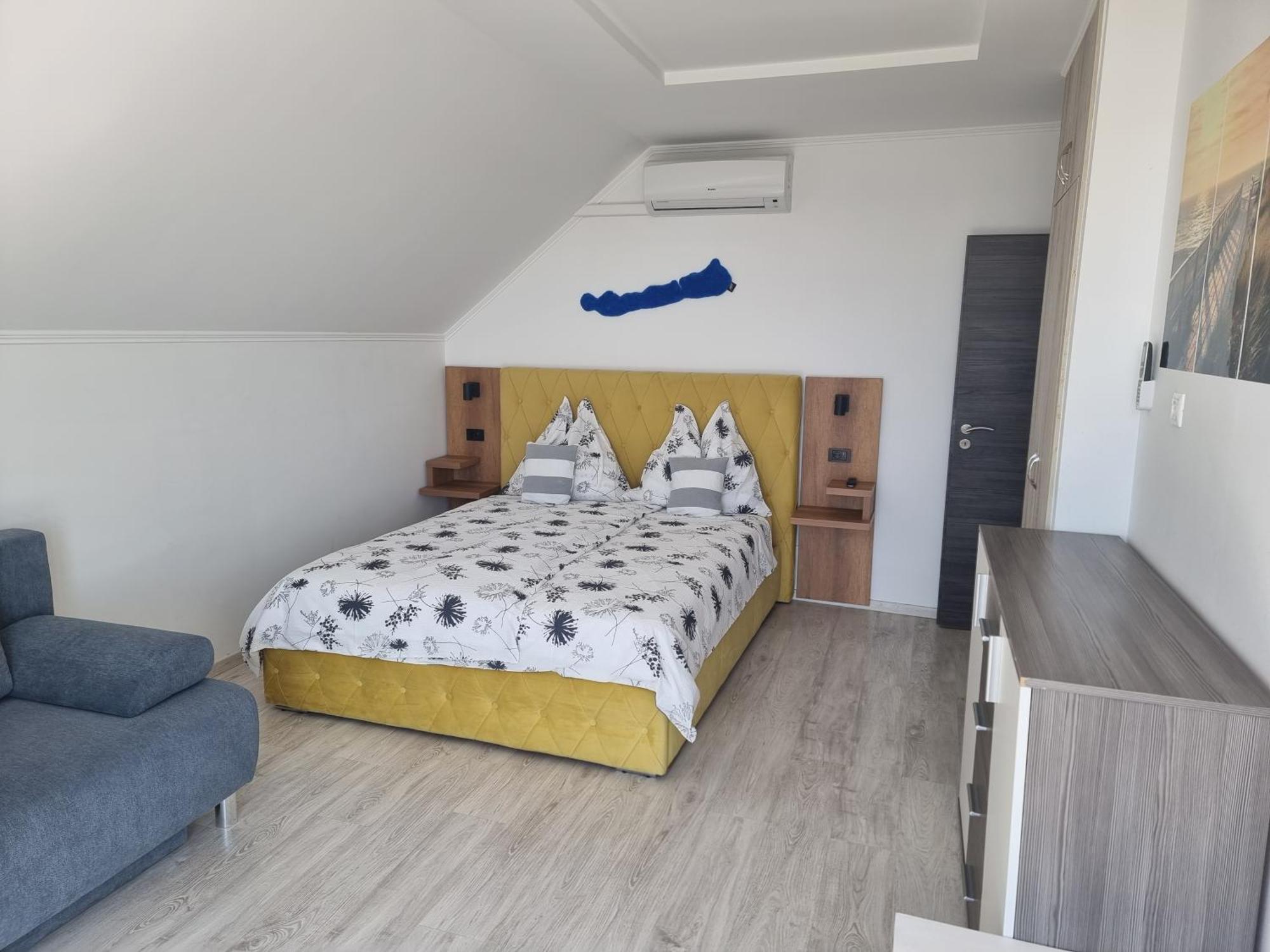 Lakeview Apartments Balatonfuered Екстериор снимка